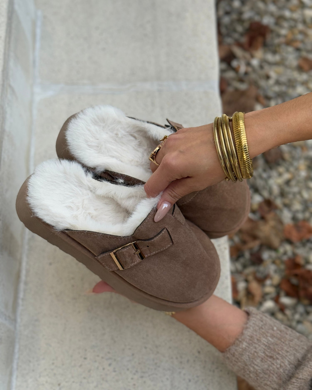 Mules douces Ă plate-forme