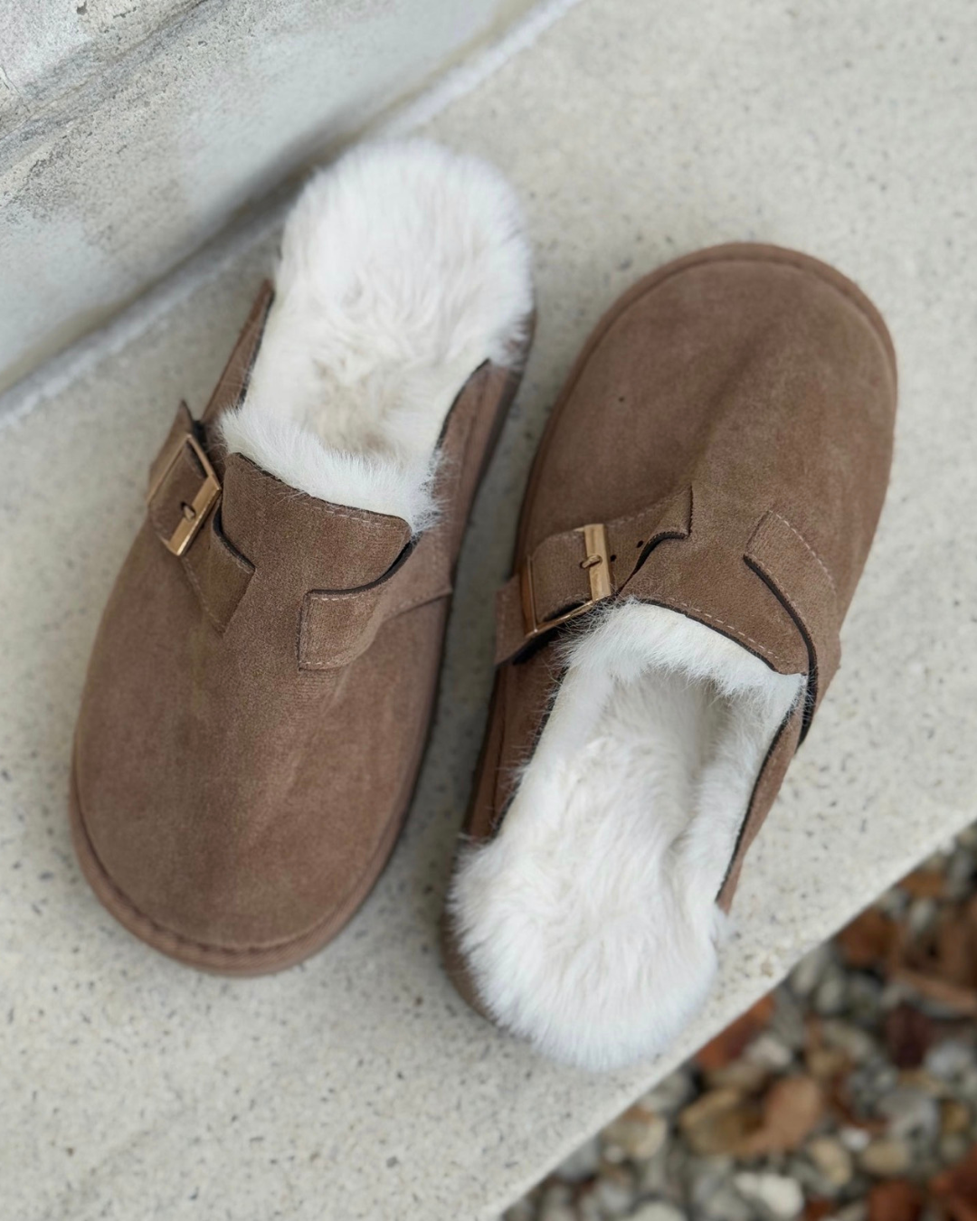 Mules douces à plate-forme