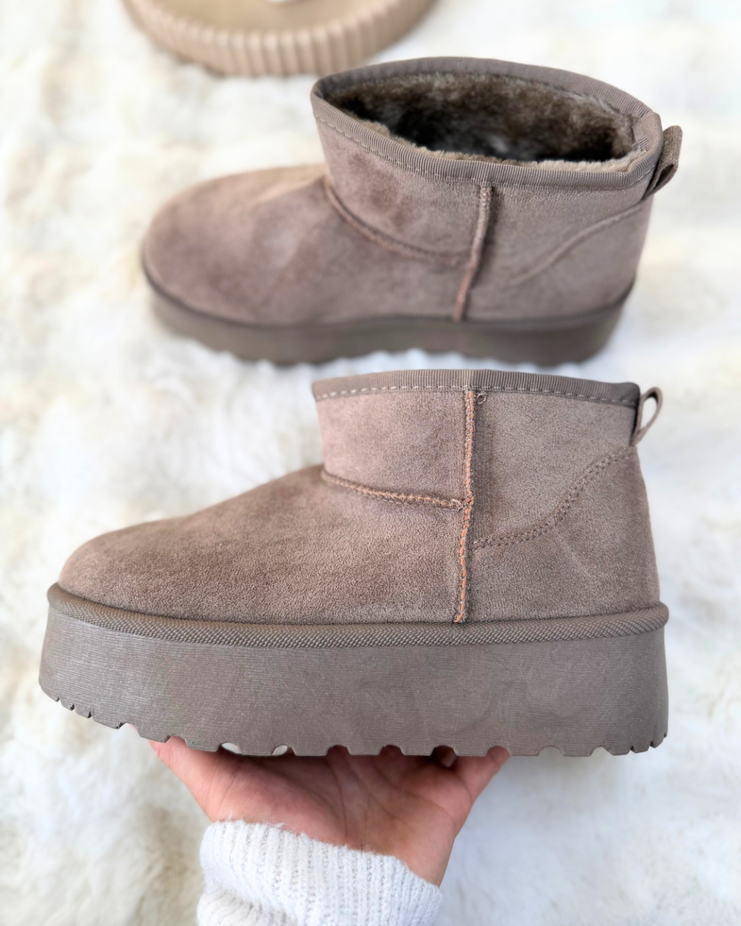 Bottines taupes fourrées